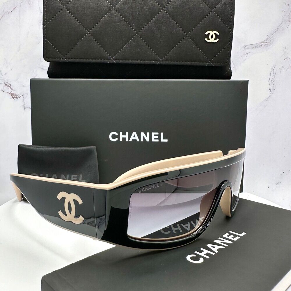 New CHANEL Sunglasses - Picture 2 of 16